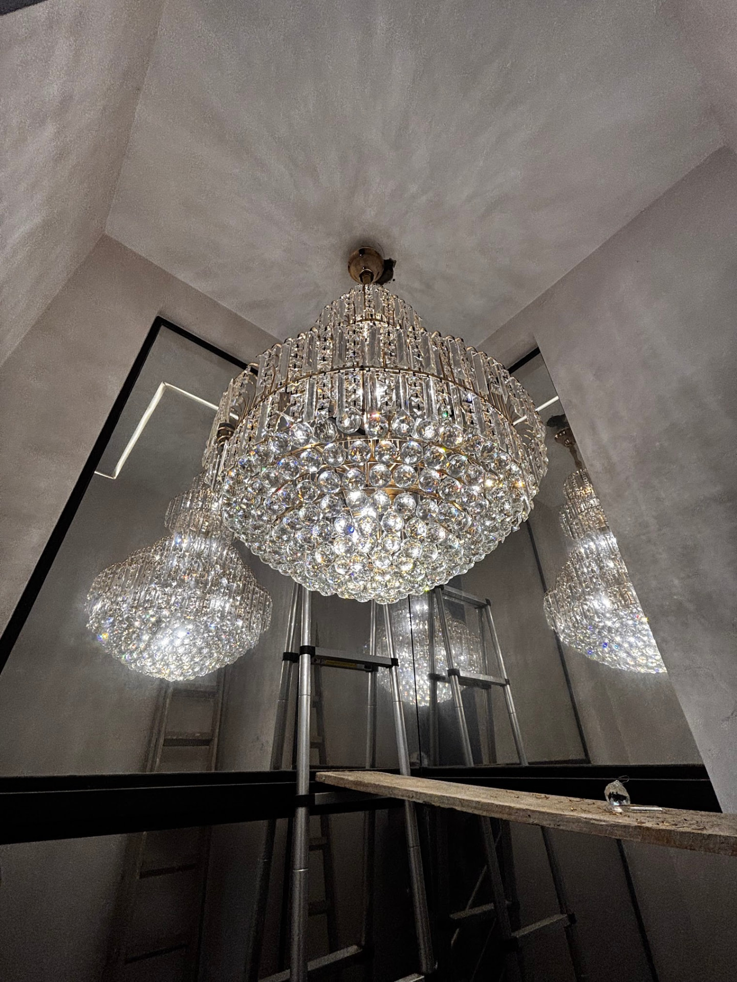 Lustre de cristal finalizado